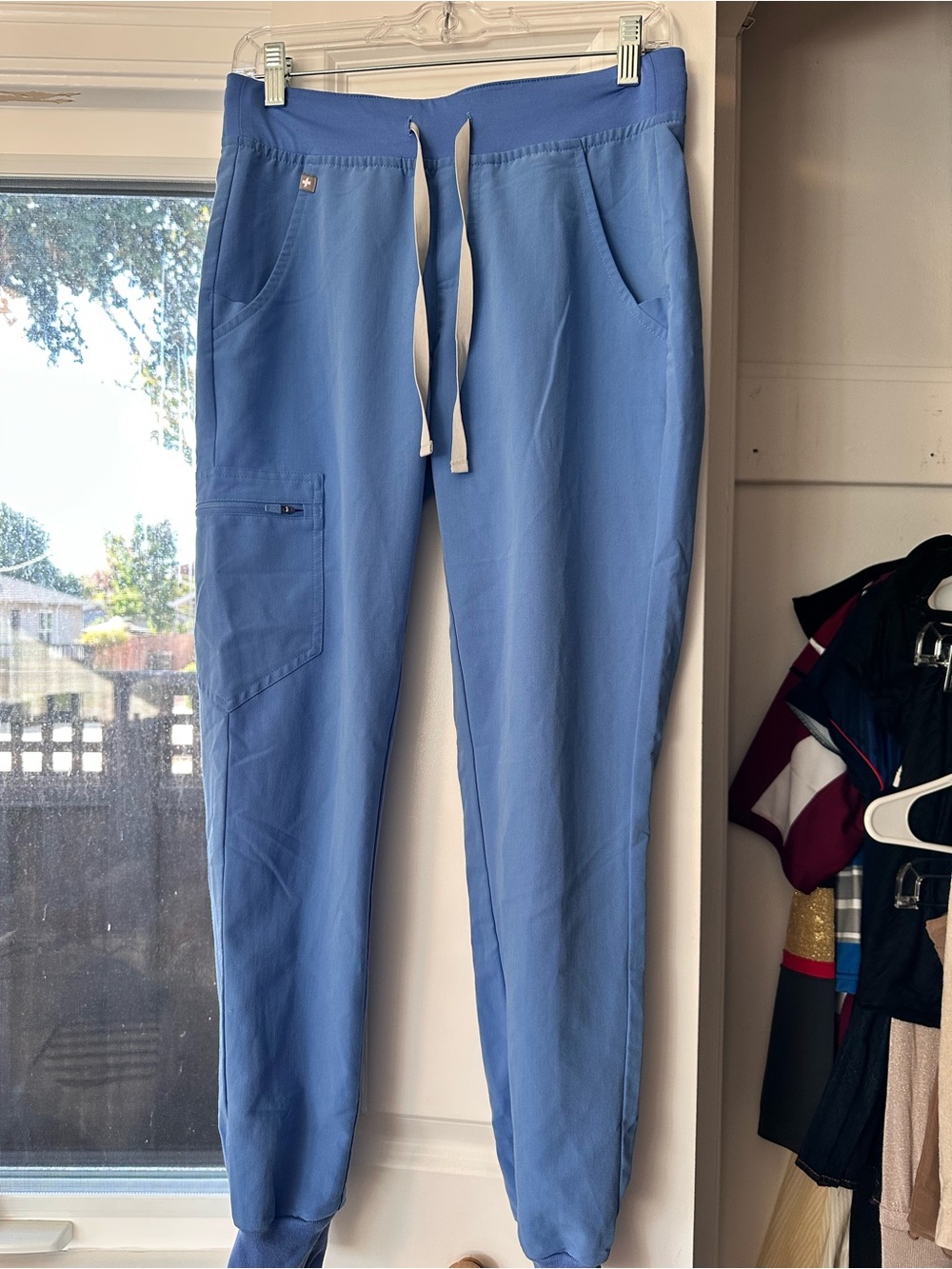 Figs Zamora jogger scrub bottoms in light blue
